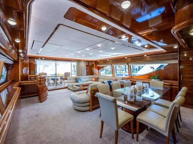 Bootverhuur Ferretti Dream Chaser in New York (City) via SamBoat