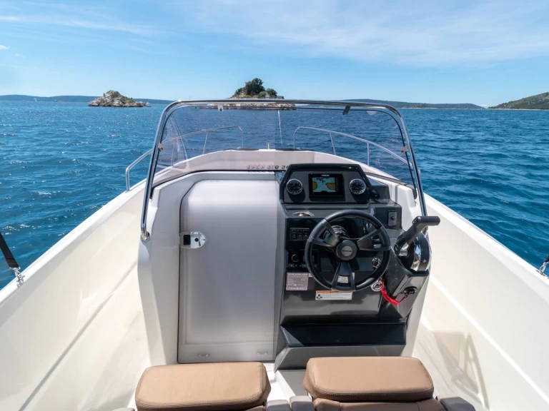 Jachthuur in Split - Quicksilver Activ 675 Open Sport via SamBoat