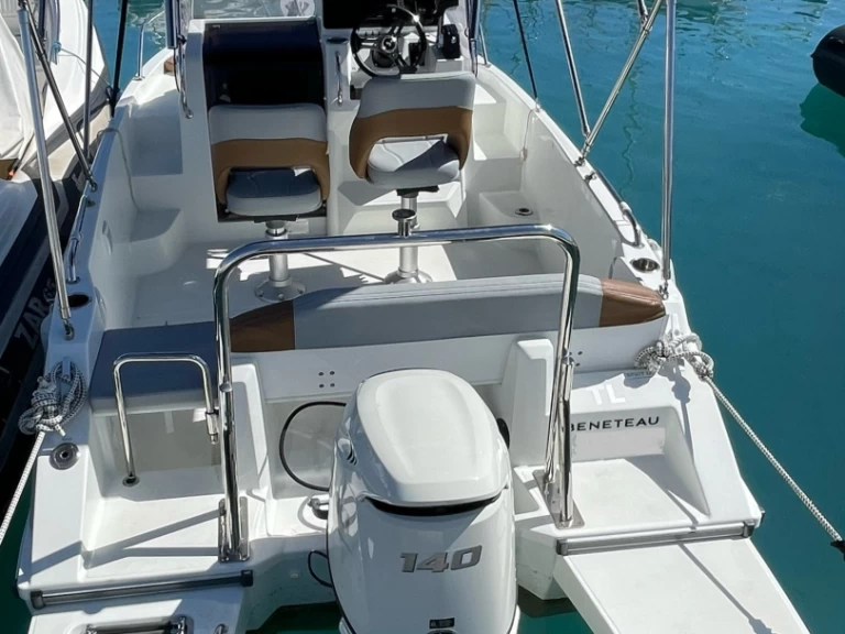 Jachthuur in Antibes - Bénéteau Flyer 6 SUNdeck via SamBoat