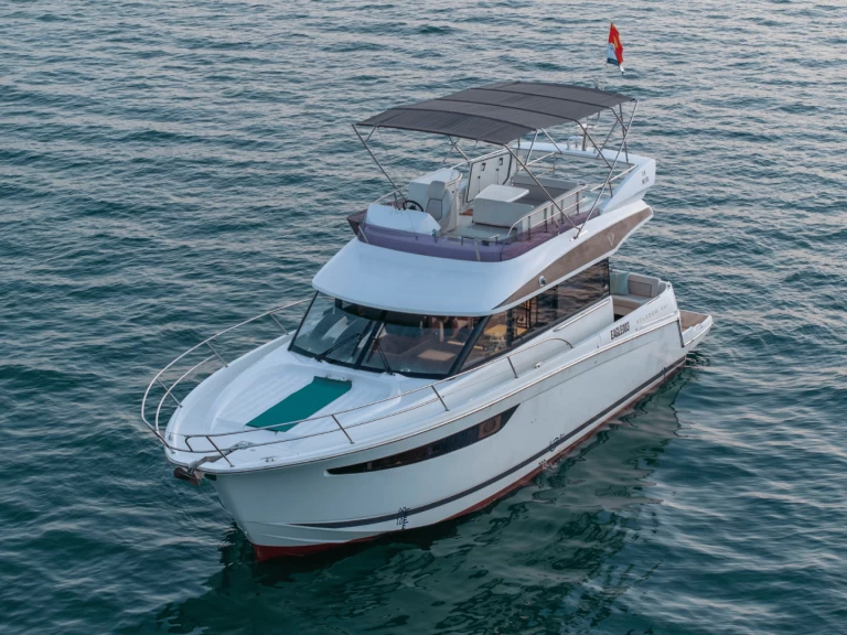 Jeanneau Velasco 43 Fly te huur van particulier of professional in Hạ Long