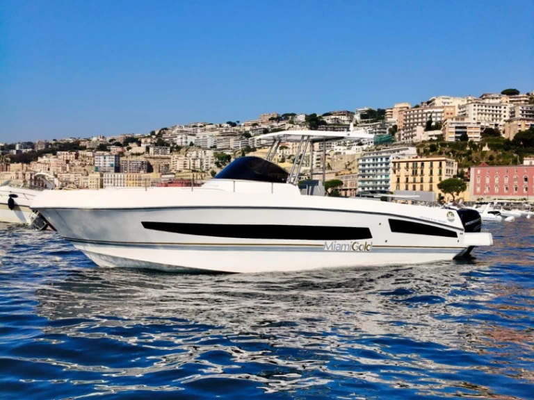 Verhuur Motorboot in Napels - MIAMI GOLD  33 WALK AROUND