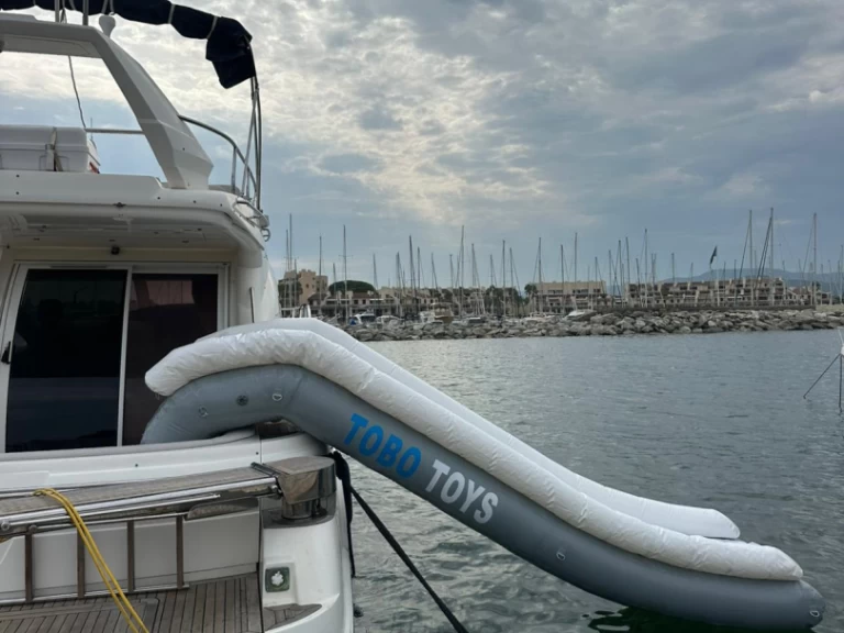 Jachthuur in Saint-Tropez - Sealine F425  via SamBoat