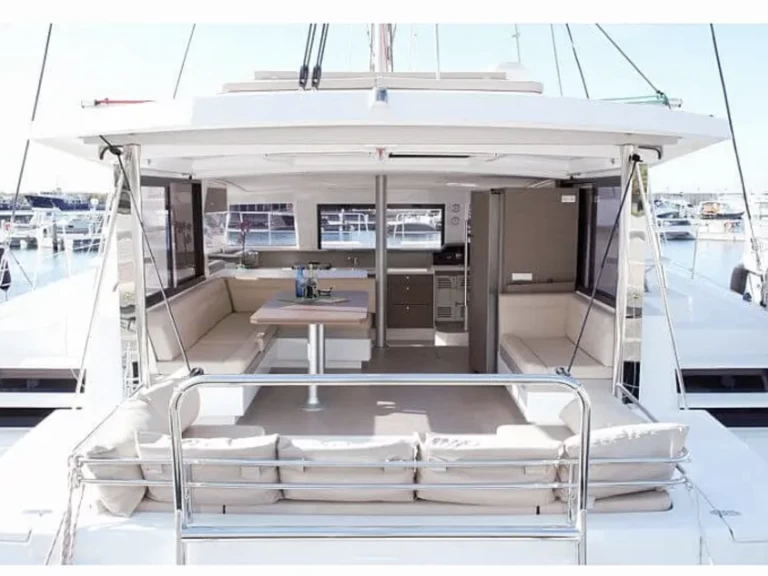 Bootverhuur Bali Bali 4.3 in Castellammare di Stabia via SamBoat