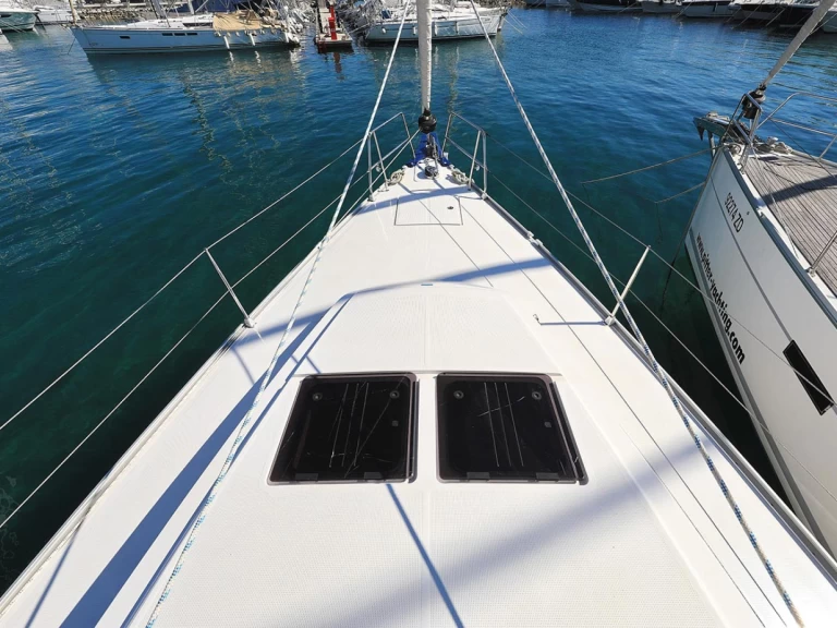 Verhuur Zeilboot in Pula - Bavaria Cruiser 46