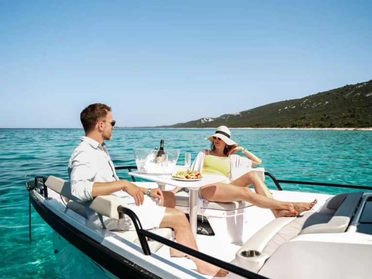 Huur een Axopar Axopar 29 Sun Top in Zaton