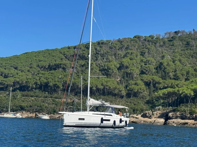 Huur Zeilboot met of zonder schipper Bénéteau in San Vincenzo