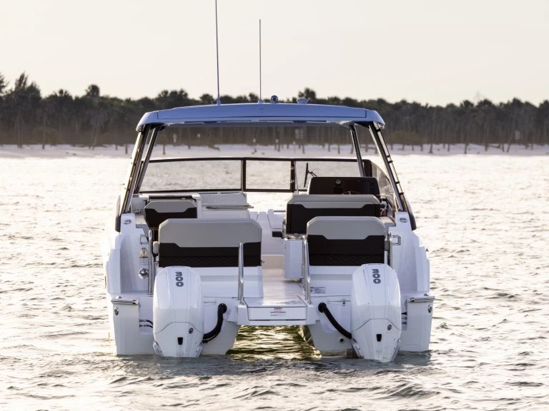 Jachthuur in Ajaccio - Aquila Aquila 32 Sport via SamBoat