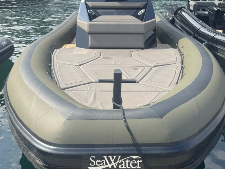 Bootverhuur Bonifacio Port goedkoop Phantom 400