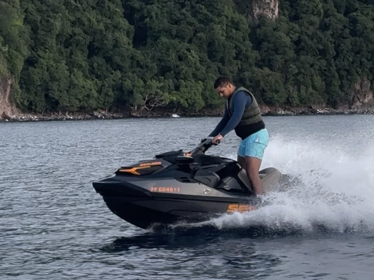 Jet Ski te huur in Fort-de-France voor de beste prijs