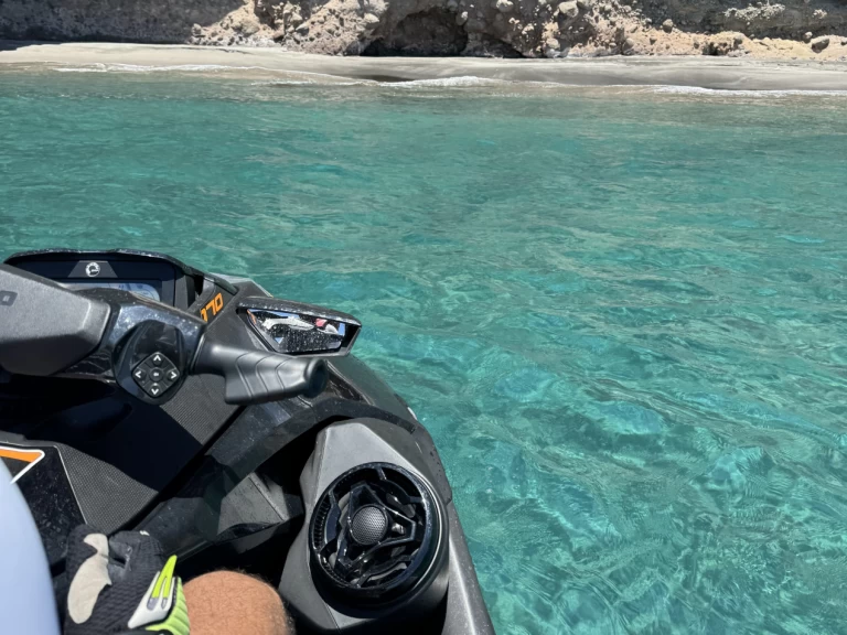 Sea-Doo GTX 170 te huur van particulier of professional in Fort-de-France