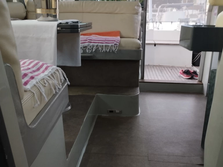 Verhuur Motorboot in Cannes - Ferretti Holiday Sea 