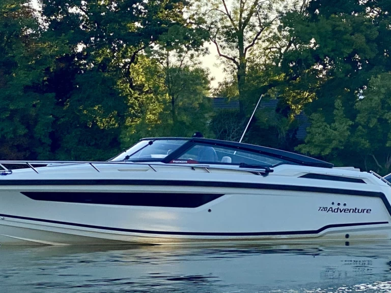 Motorboot te huur in Paris voor de beste prijs