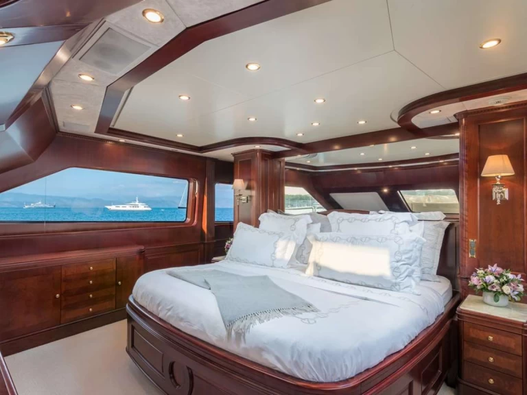 Jacht te huur in Santo Stefano al Mare voor de beste prijs