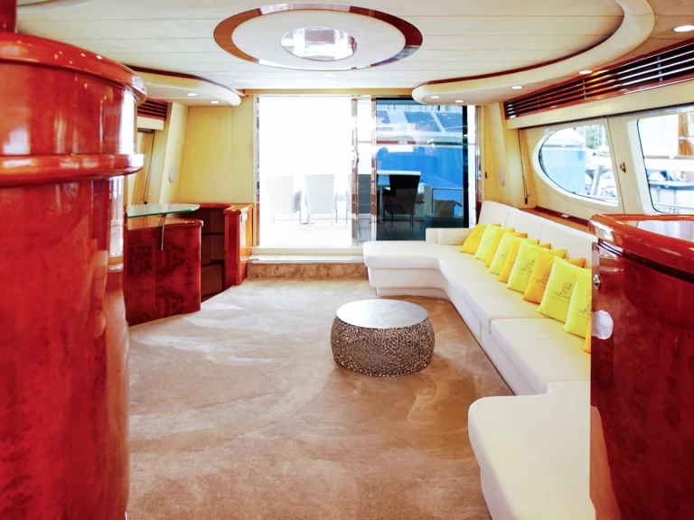 Bootverhuur Monte Fino Monte Fino 70 in Castellammare di Stabia via SamBoat