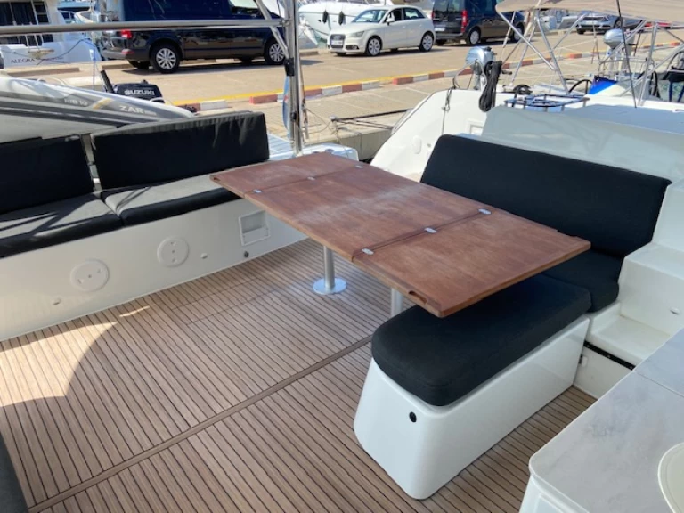 Huur Catamaran met of zonder schipper Lagoon in Le Marin