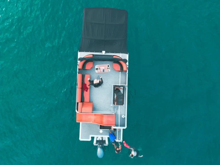 Verhuur Jacht Custom Made met vaarbewijs