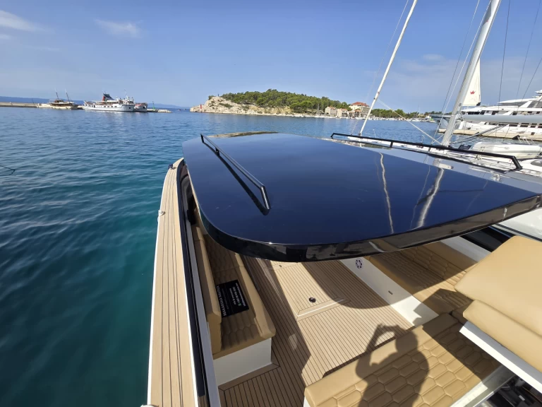 Bootverhuur Felix 37 Felix 37 in Makarska via SamBoat