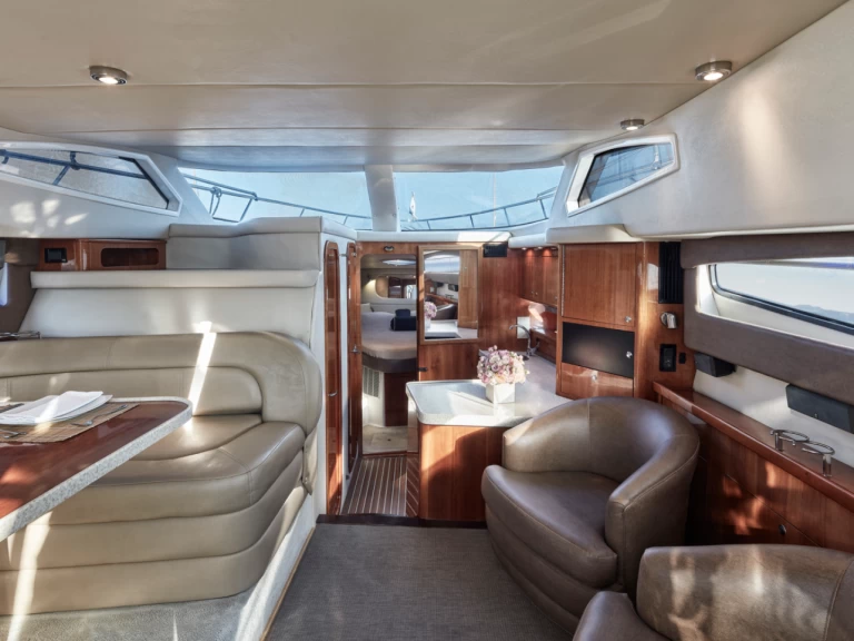 Bootverhuur Régal Commodore 4260 in Lávrio via SamBoat