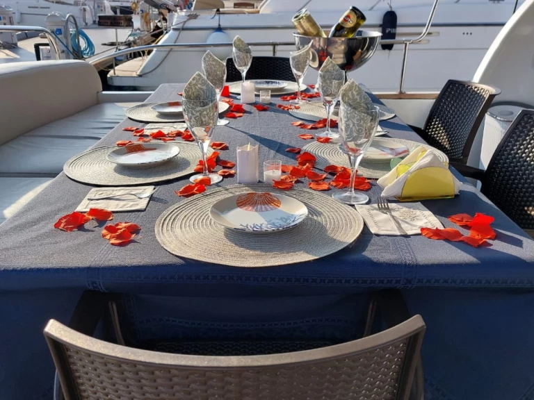 Bootverhuur Princess Princess 20 M in Antalya (City) via SamBoat