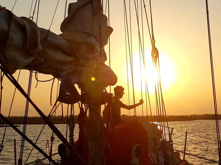 Verhuur Zeilboot in Badia de Roses - Aluminium AG4MC Consolation 37