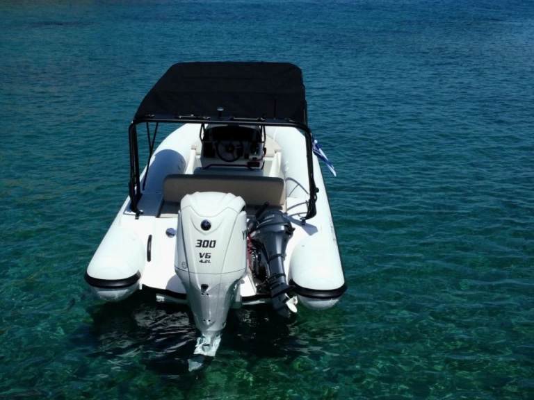 Bootverhuur Olympic 720 in Palaio Faliro via SamBoat