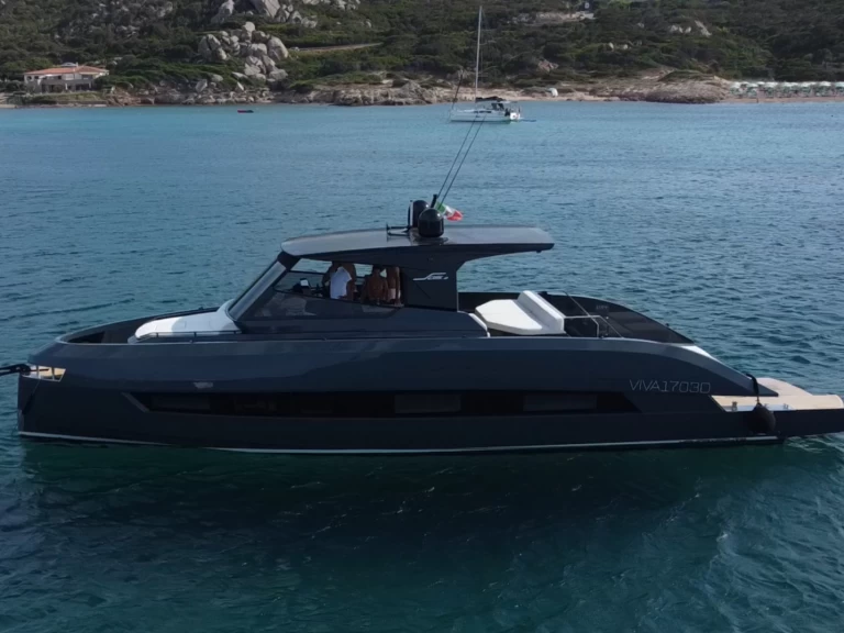 Huur Motorboot met of zonder schipper mandayacht in Poltu Quatu