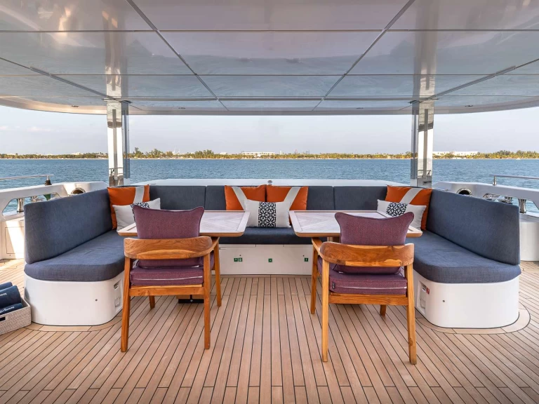 Verhuur Jacht Gulf Craft - Majesty Yachts met vaarbewijs