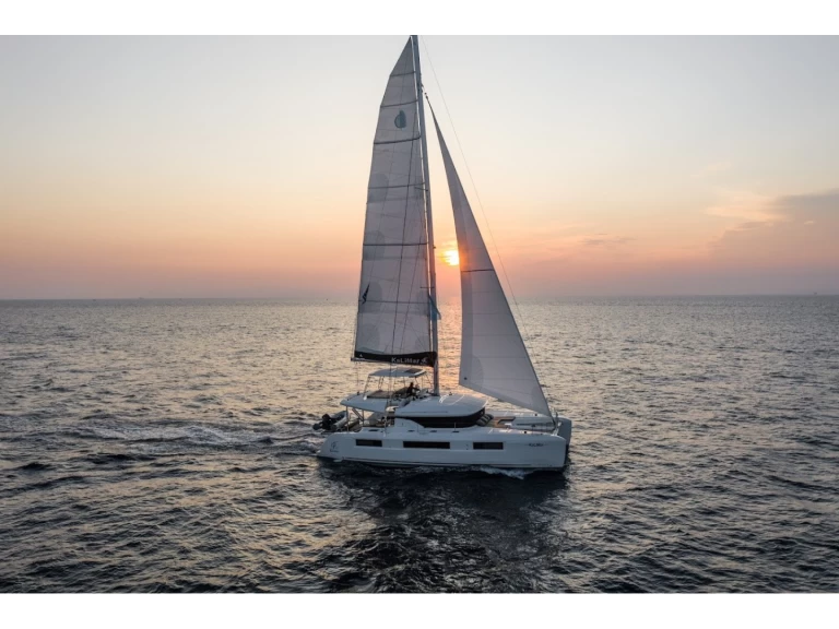 Bootverhuur Lagoon Lagoon 50 in Álimos via SamBoat
