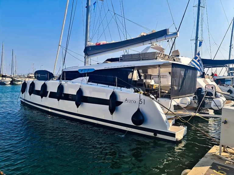 Verhuur Catamaran Fountaine Pajot met vaarbewijs