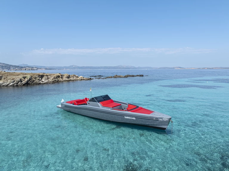 Huur Motorboot met of zonder schipper MAORI in Porto Cervo