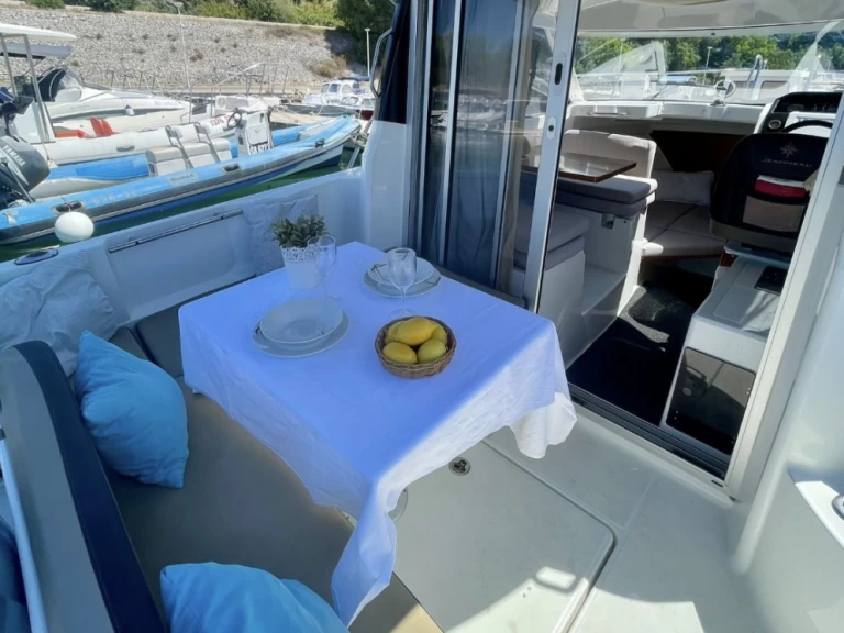 Verhuur Motorboot in Šibenik - Jeanneau Merry Fisher 695