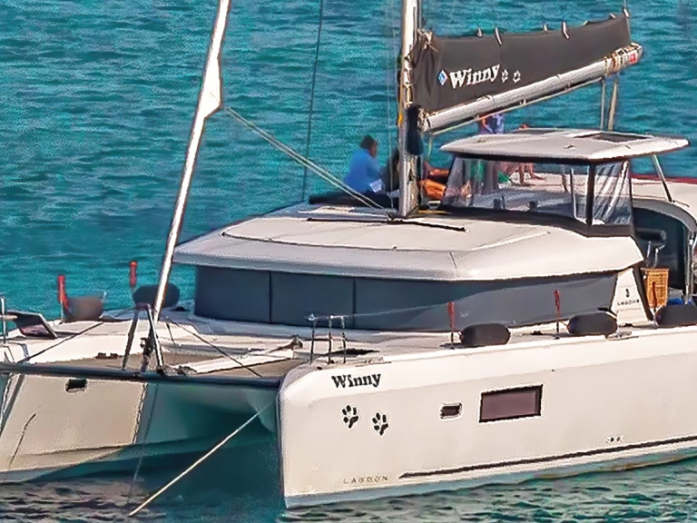 Bootverhuur Syros goedkoop Lagoon 42
