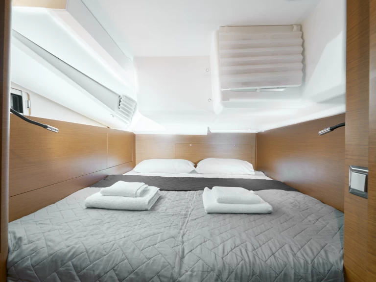 Bootverhuur Álimos goedkoop Sun Odyssey 440