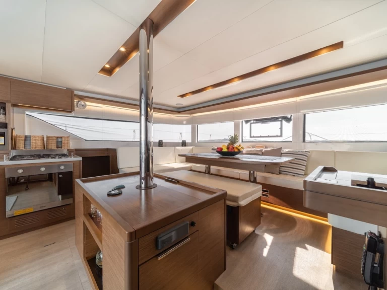 Jachthuur in Álimos - Lagoon Lagoon 50 via SamBoat