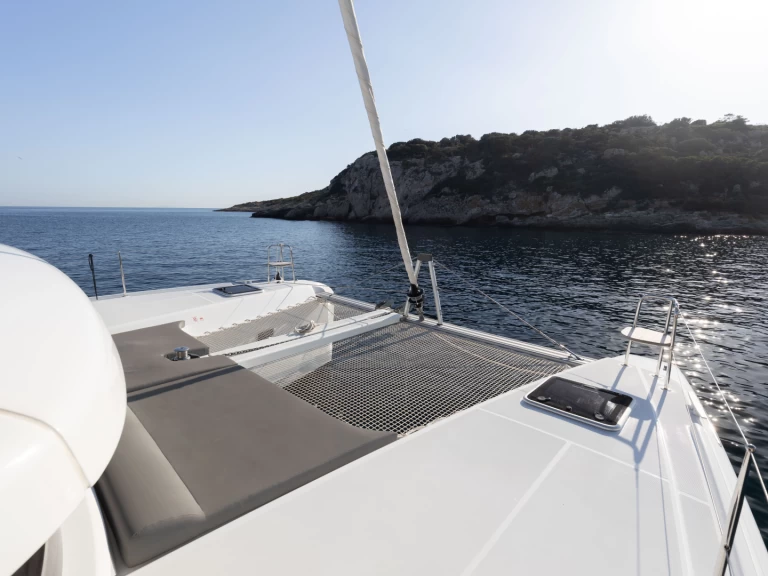 Verhuur Catamaran Lagoon met vaarbewijs