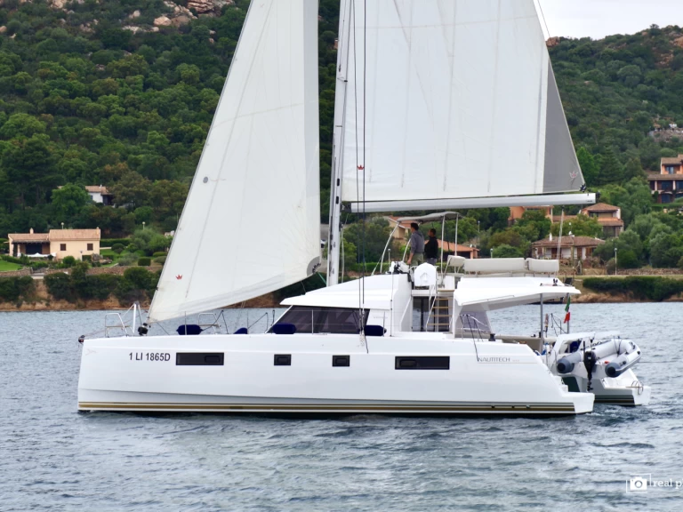 Huur Catamaran met of zonder schipper Nautitech in Puntone