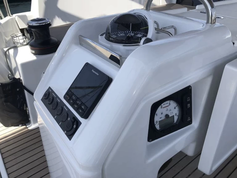 Verhuur Zeilboot Jeanneau met vaarbewijs