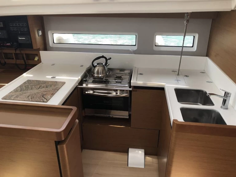 Jachthuur in Lefkáda - Jeanneau Sun Odyssey 440 via SamBoat