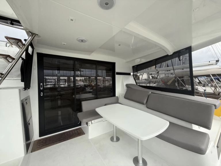 Verhuur Catamaran in Gouviá - Lagoon Lagoon 42