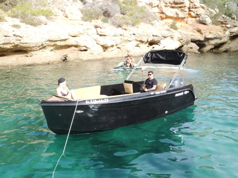 Huur een Mareti 585 in Sant Antoni de Portmany