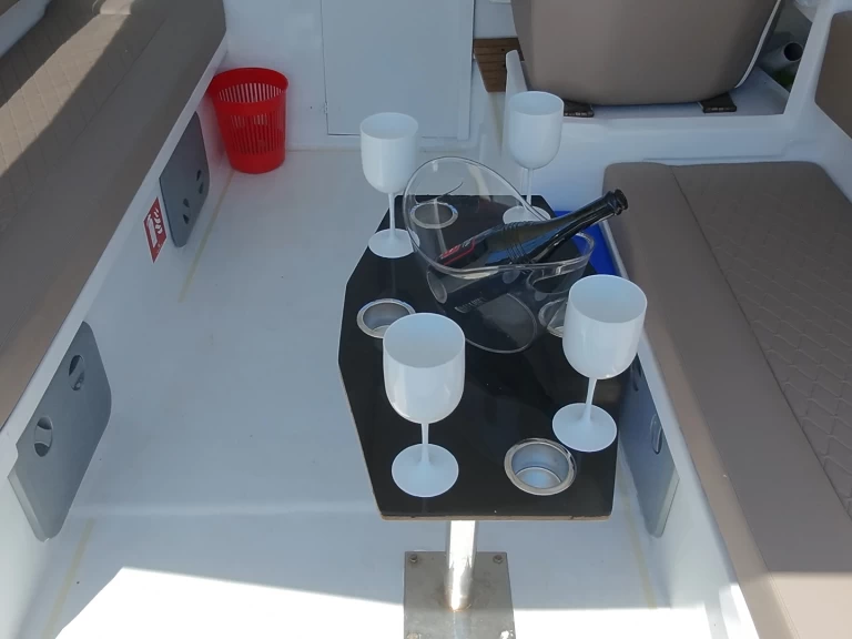 Huur een Bayliner Trophy in Hvar