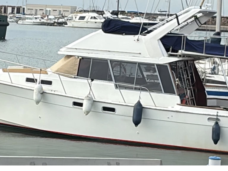 Huur Motorboot met of zonder schipper Bayliner in Valencia