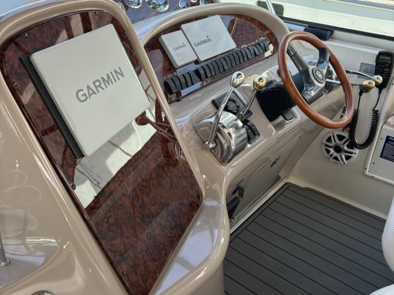 Bootverhuur Miami goedkoop Sea Ray 410 Sundancer