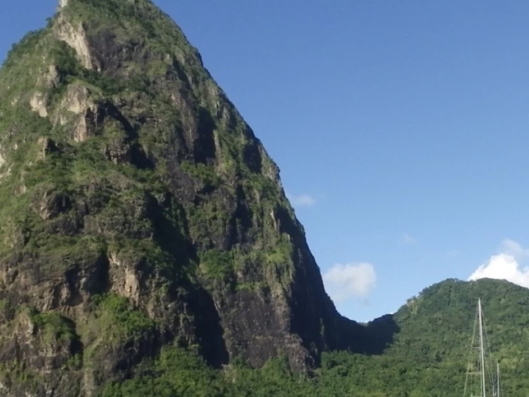 Bootverhuur Fort-de-France goedkoop Sloop one design