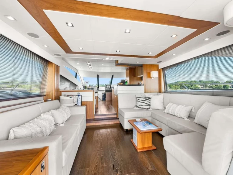 Sunseeker Guardian of the Sea te huur van particulier of professional in Port Washington