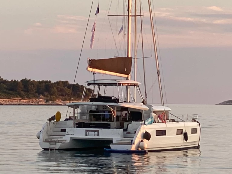 Huur Catamaran met of zonder schipper Lagoon in Rogoznica