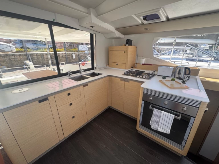 Bootverhuur Fountaine Pajot Tanna 47 in Furnari via SamBoat