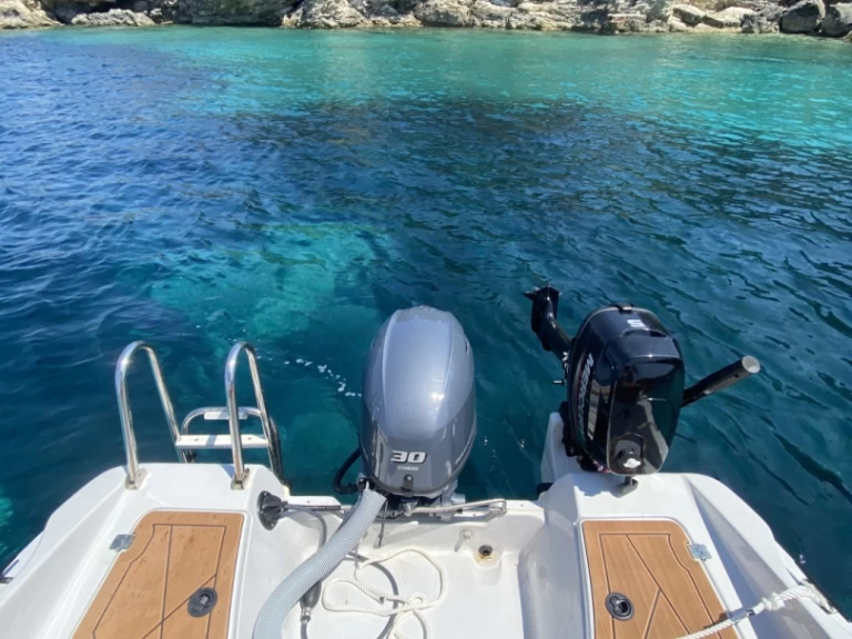 Bootverhuur Lákka goedkoop Optima