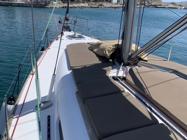 Huur een Jeanneau Sun Odyssey 494 in Naxos Port