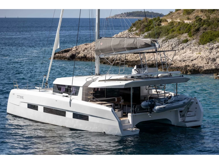 Catamaran te huur in Sant Antoni de Portmany voor de beste prijs